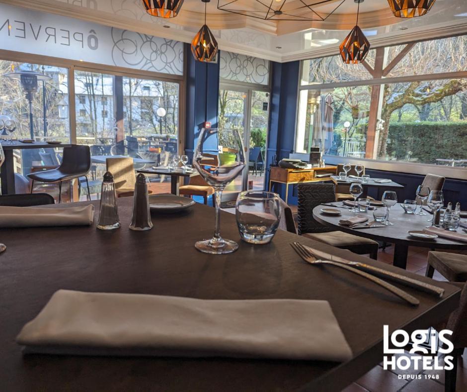 Hotel Spa & Restaurant O Pervenches شامبيري المظهر الخارجي الصورة