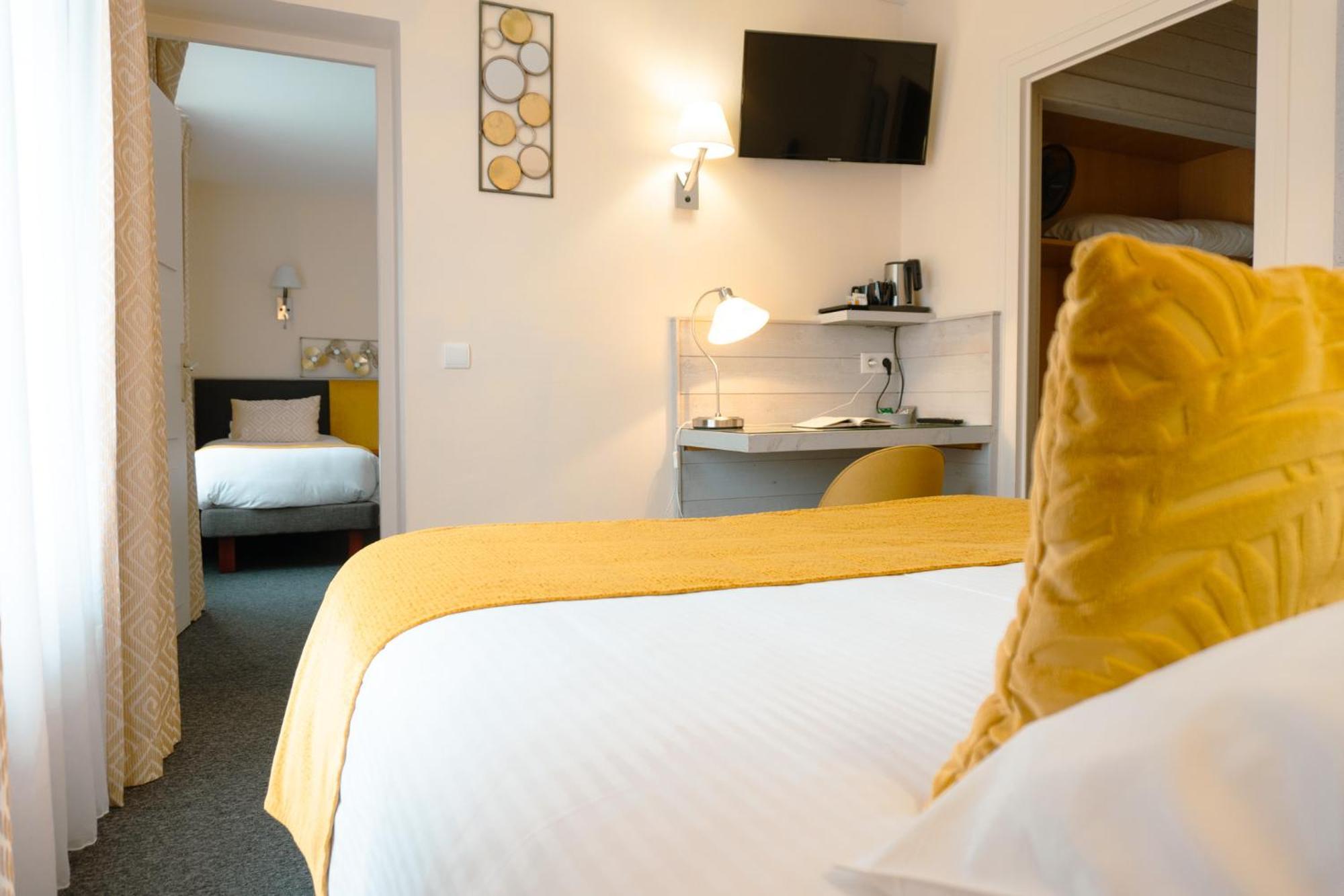 Hotel Spa & Restaurant O Pervenches شامبيري المظهر الخارجي الصورة